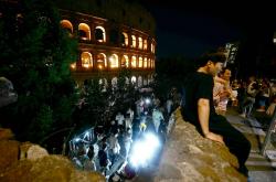 （外代一线）罗马：夜晚的斗兽场