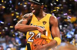 湖人官方纪念科比日！东契奇晒合影怀念科比 勇士雄鹿等队缅怀科比