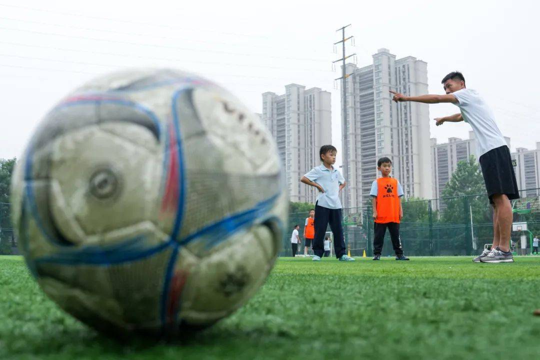 中国足球正重返亚洲二流 | 足球观察