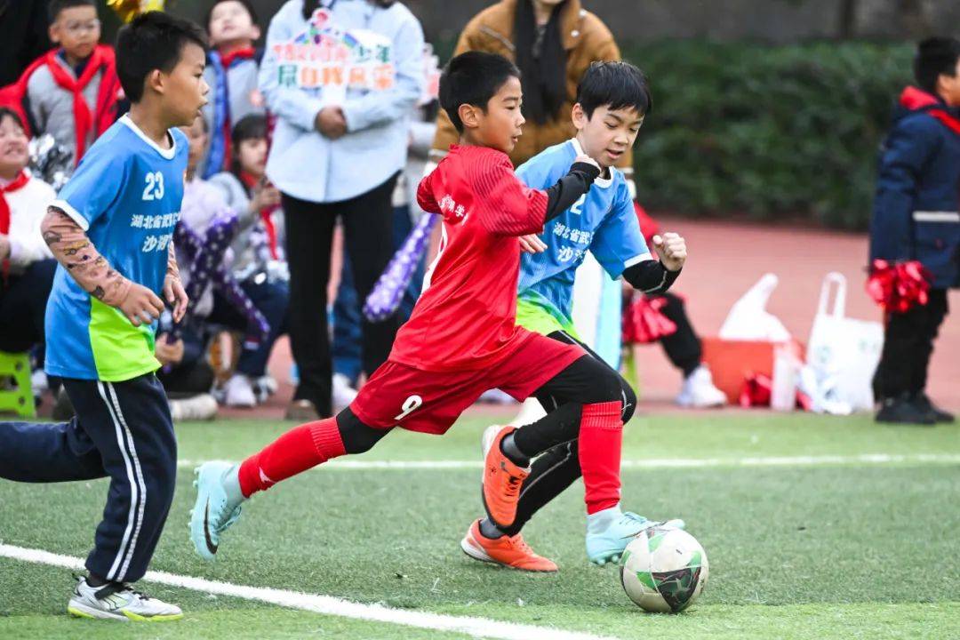 中国足球正重返亚洲二流 | 足球观察