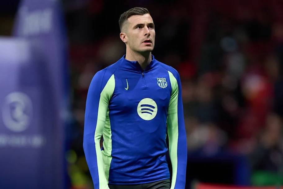 巴塞罗那敲定门将离队方案，意外续约佩尼亚，避免人财两空