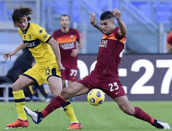 意甲：热那亚 VS 莱切