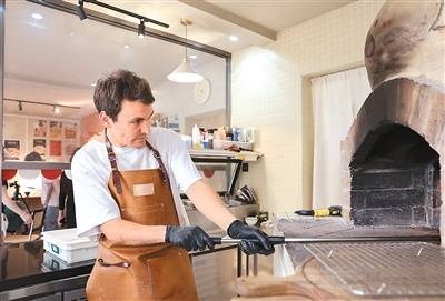 把比萨烤出“中国风”（我在中国·行耕记）