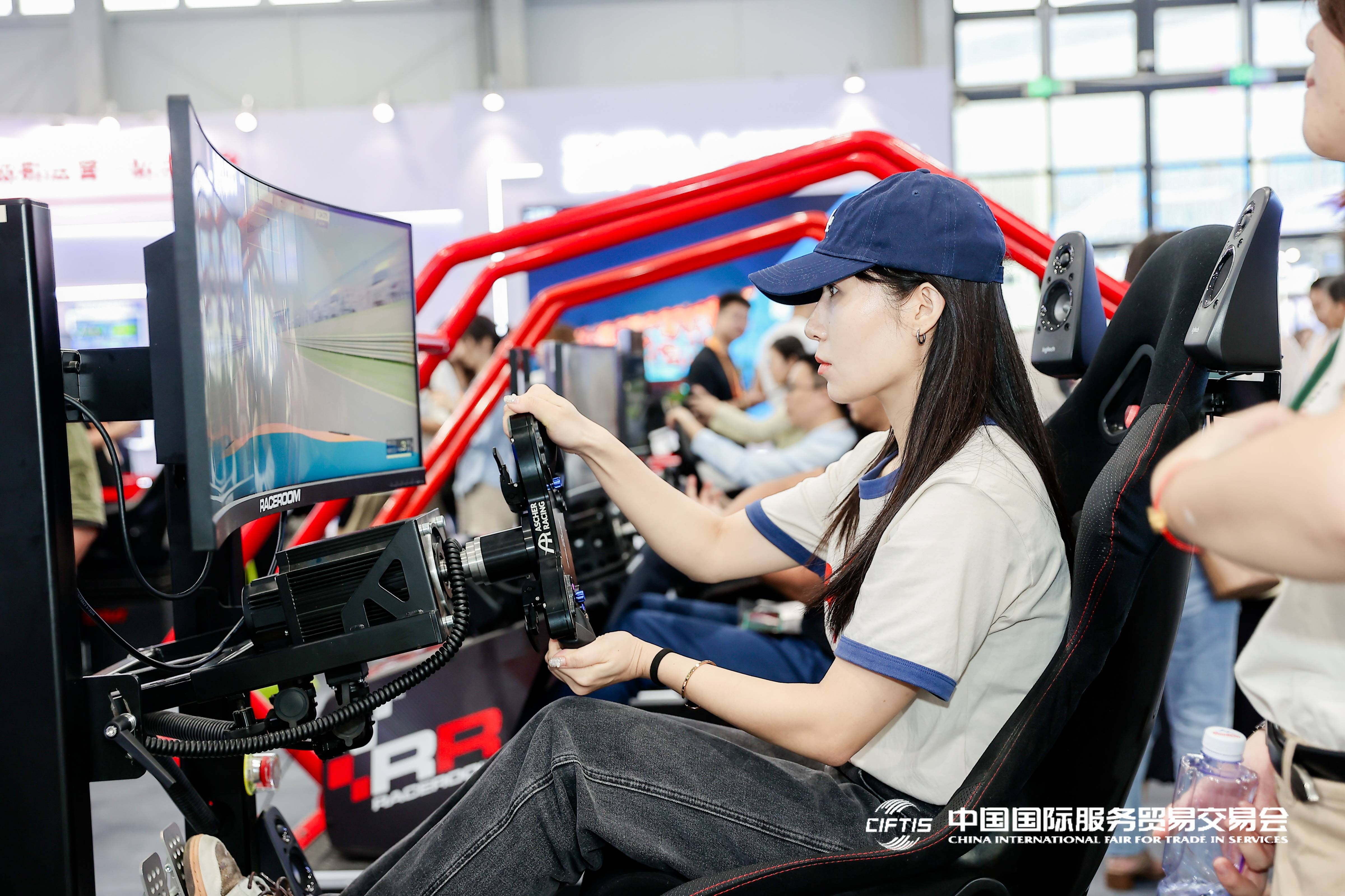 追光 | 体育“上新” 点燃服贸会