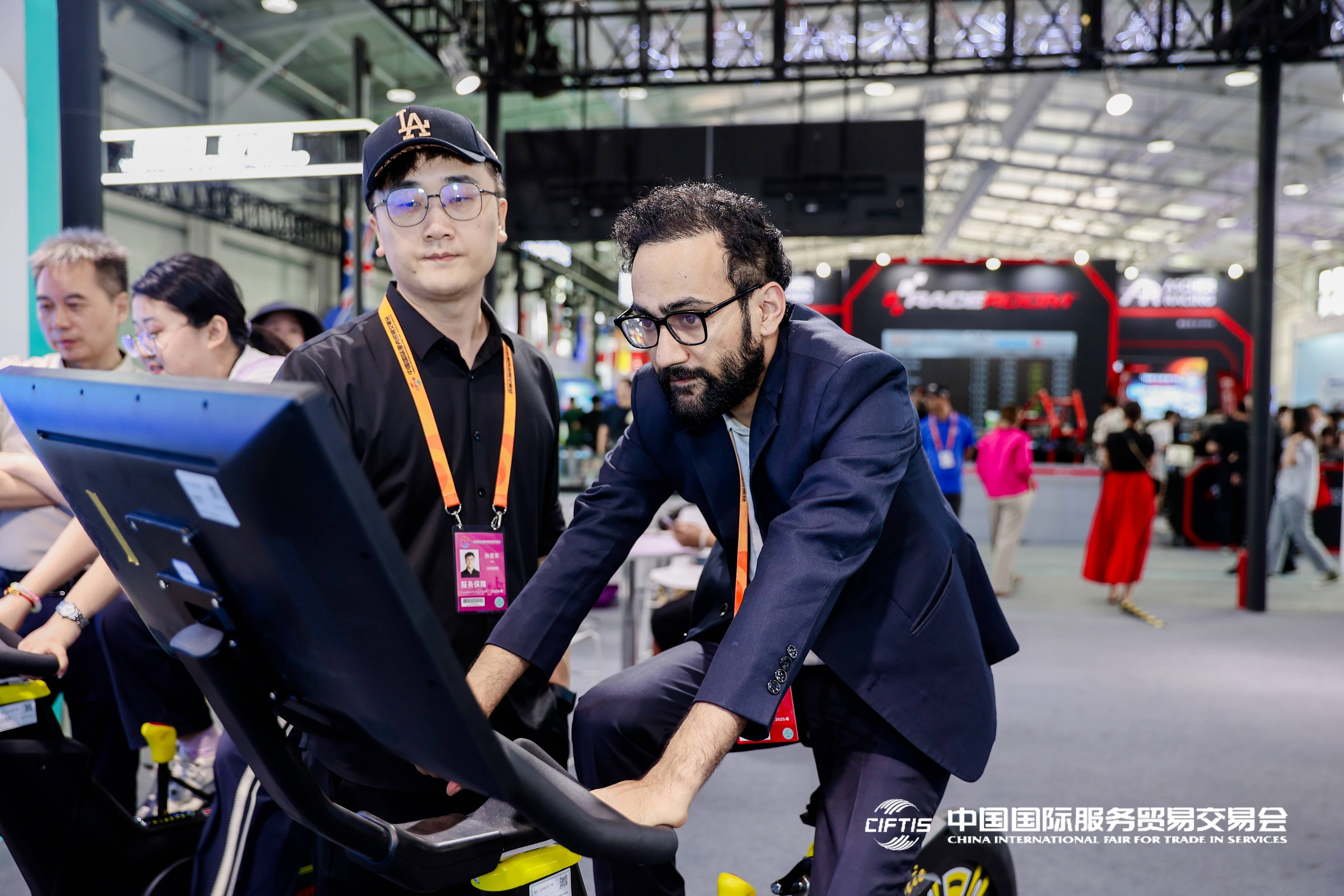 追光 | 体育“上新” 点燃服贸会