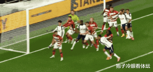 豪门携手晋级16强：埃泽破荒阿森纳2-0福登传射曼城2-0热刺3-0