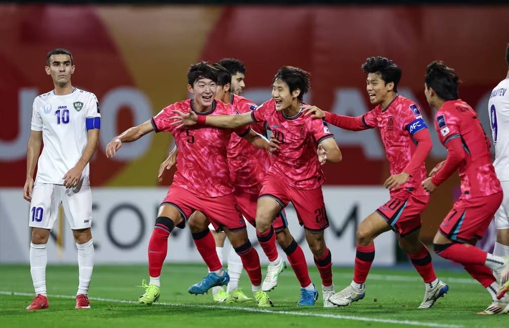 U20世界杯16强诞生！亚洲两队出线，巴西出局，日本全胜却遇法国