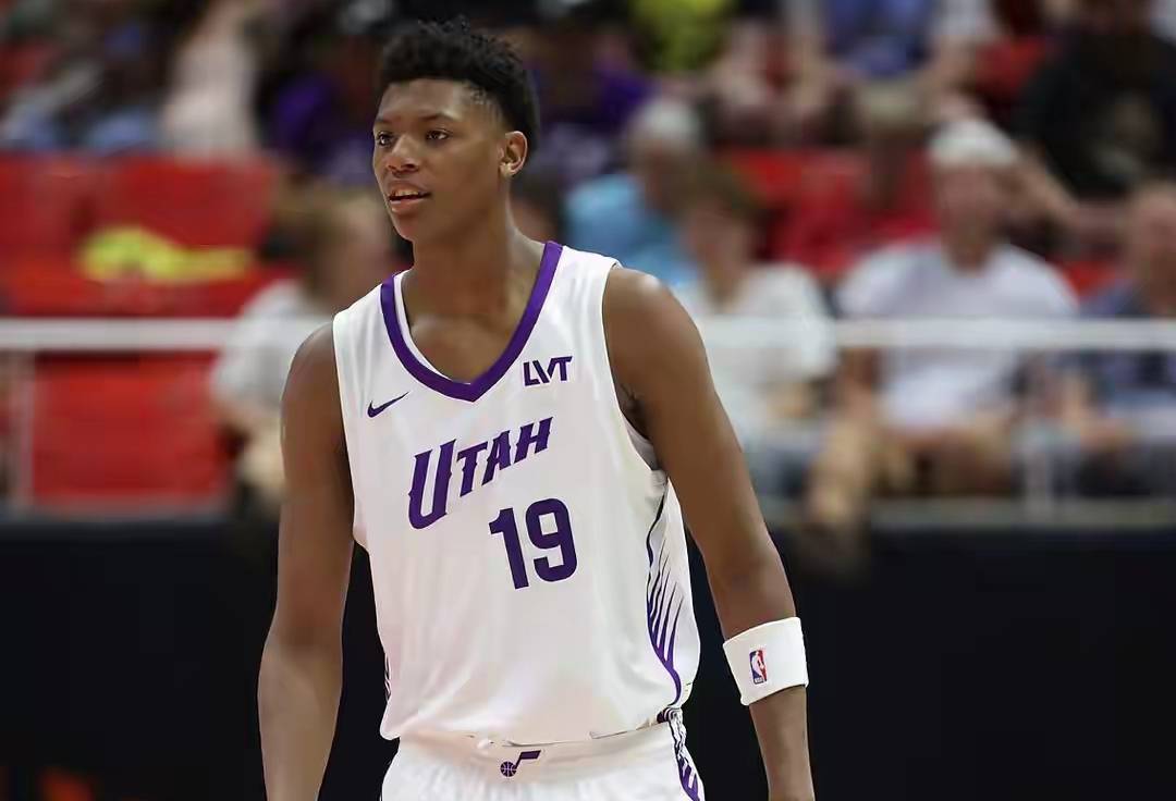 爵士菜鸟贝利，敢叫板杜兰特？这小伙子不会差，真有科比那股劲啊