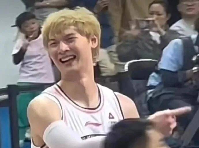 重磅加盟!你好,CBA!冠军外援二次联手张镇麟