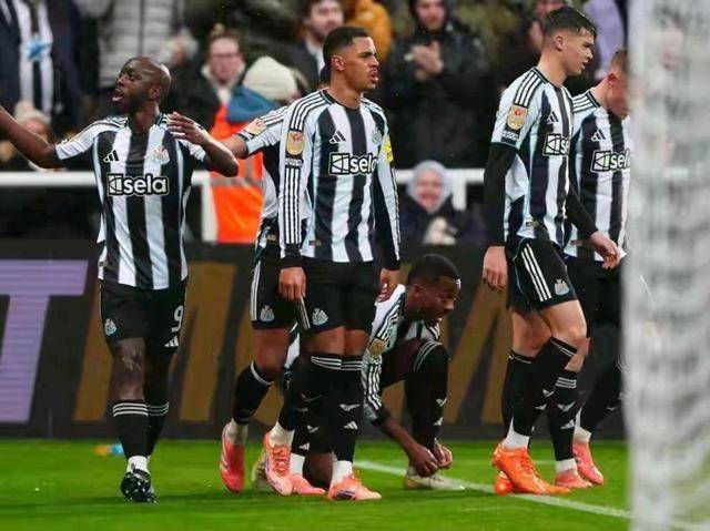 绝杀之夜：纽卡斯尔联2-1逆转富勒姆 险晋级联赛杯四强