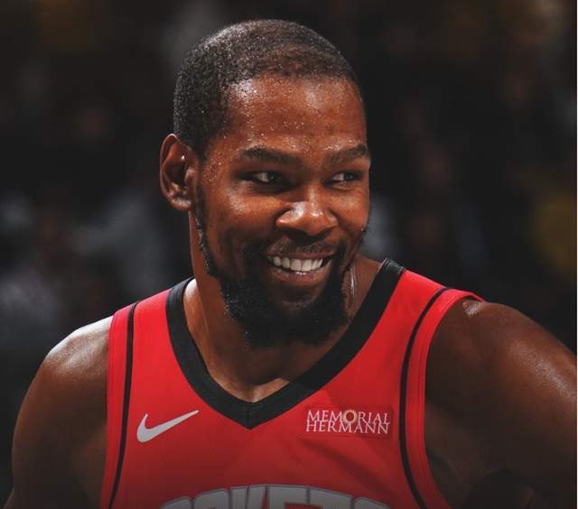 赚翻了！休斯顿火箭仅用4年4400万，签下28分2板5助3断超级新星