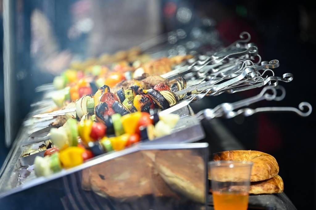 俄罗斯克拉斯诺达尔美食节上演烤肉盛宴