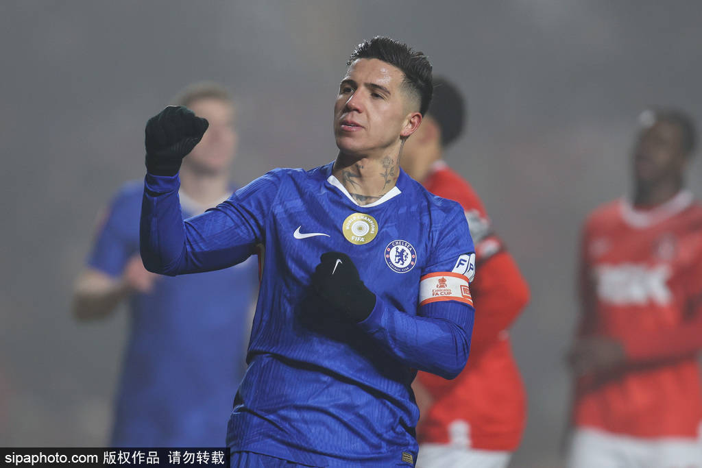 足总杯-内托破门恩佐点射建功 切尔西5-1查尔顿晋级32强