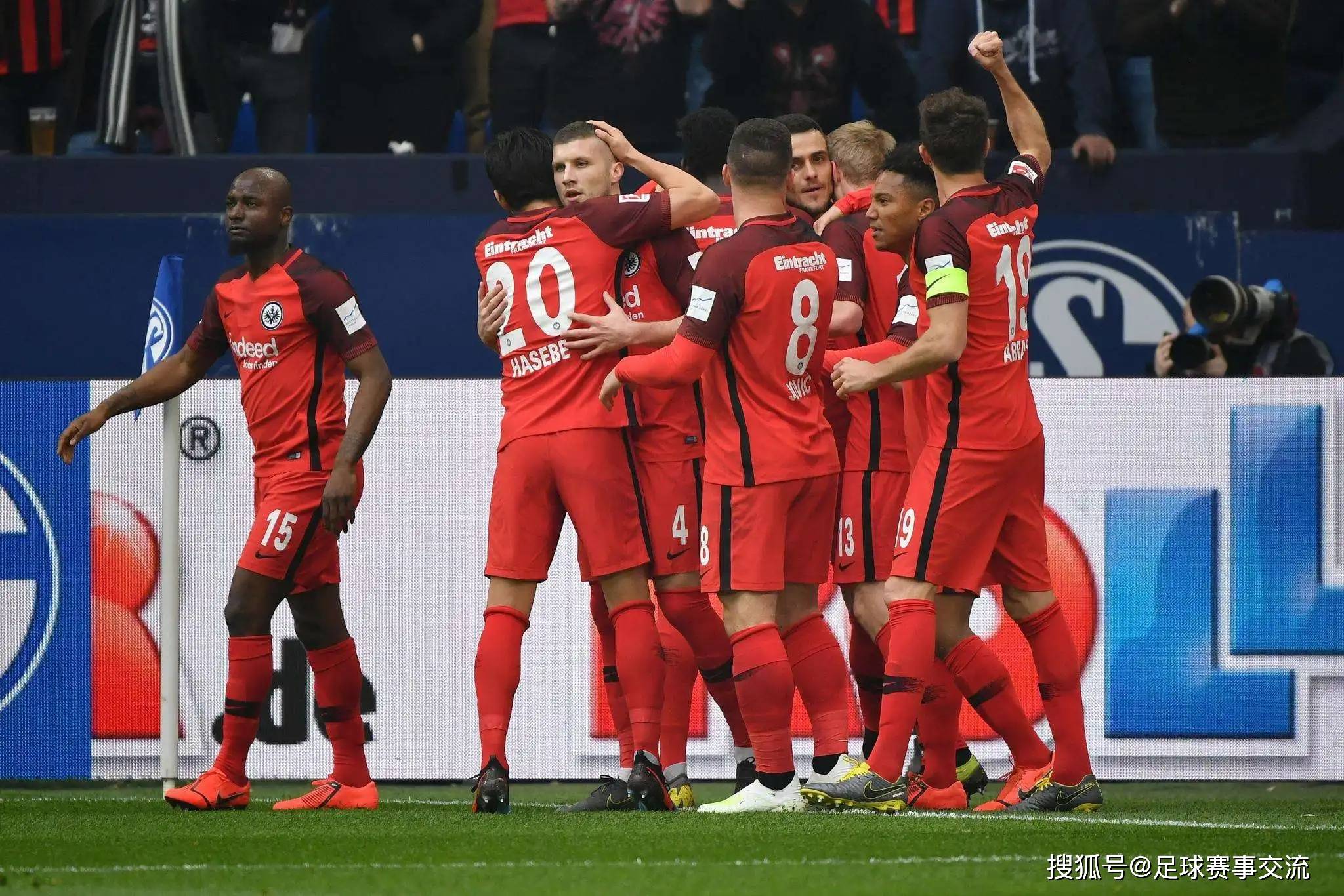 今日足球：斯图加特vs法兰克福 美因茨vs海登海姆