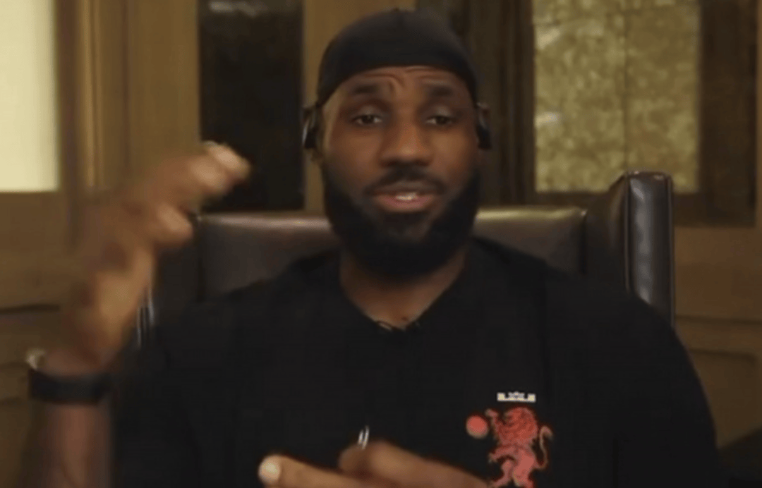 突发！詹姆斯留在湖人了！骑士招募詹姆斯！