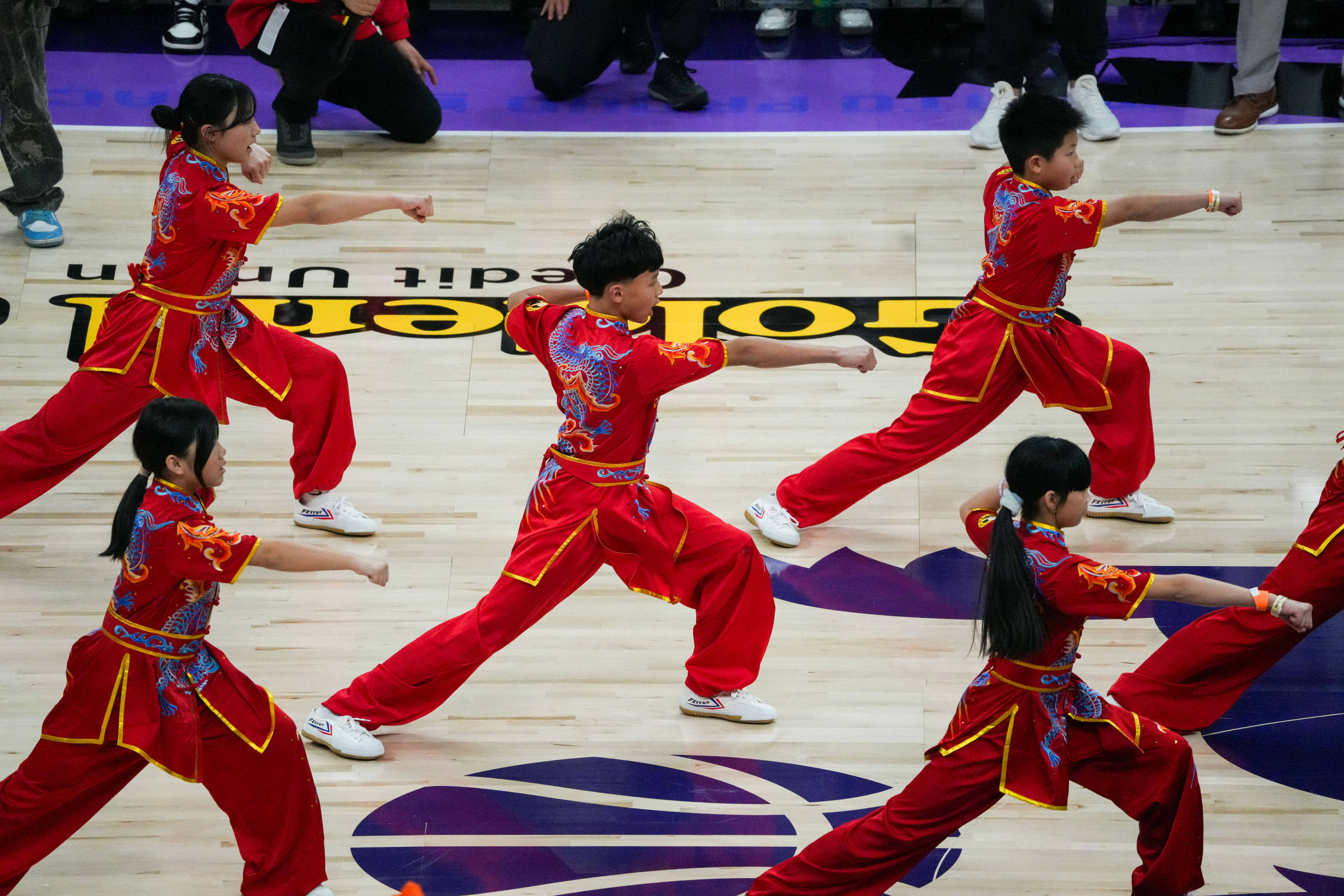 （体育）篮球——NBA常规赛：魔术胜国王