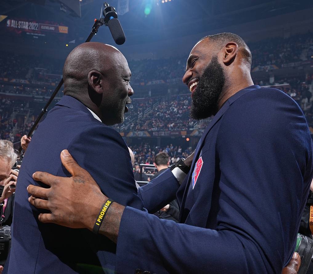 詹姆斯、乔丹、科比怎么排？名人：乔丹、詹姆斯、科比！